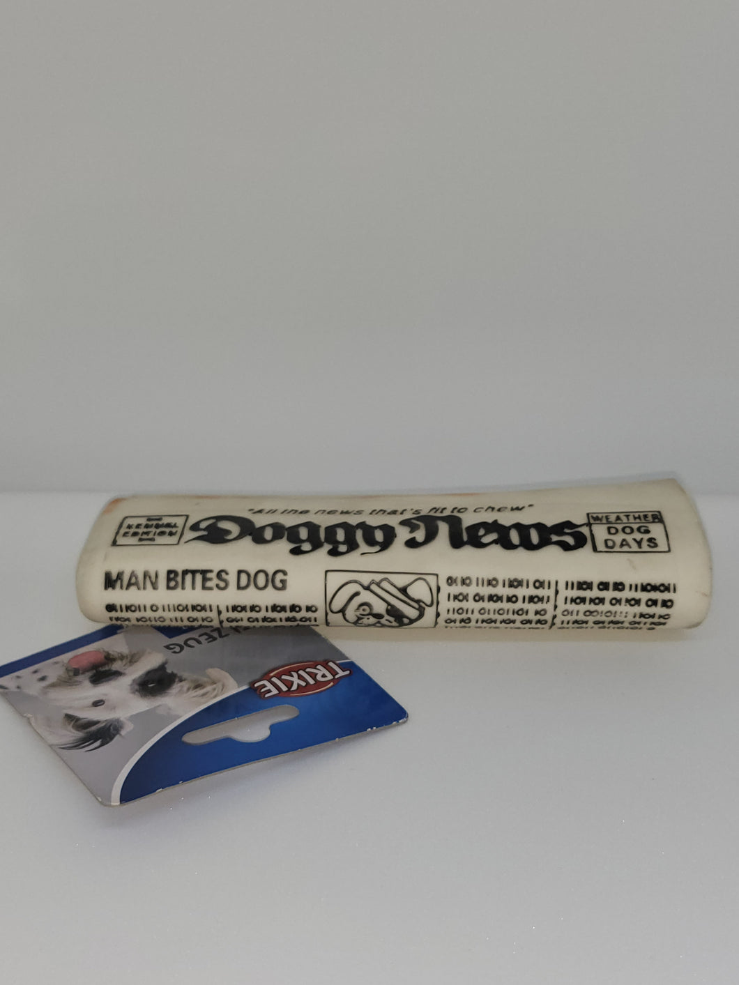 Trixie Doggy Newspaper, Vinyl, 18 x 10 x 4 cm