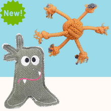 Load image into Gallery viewer, Pawful Combo for Chewers- Squeaky Monster Toy and Octy Rope Toy

